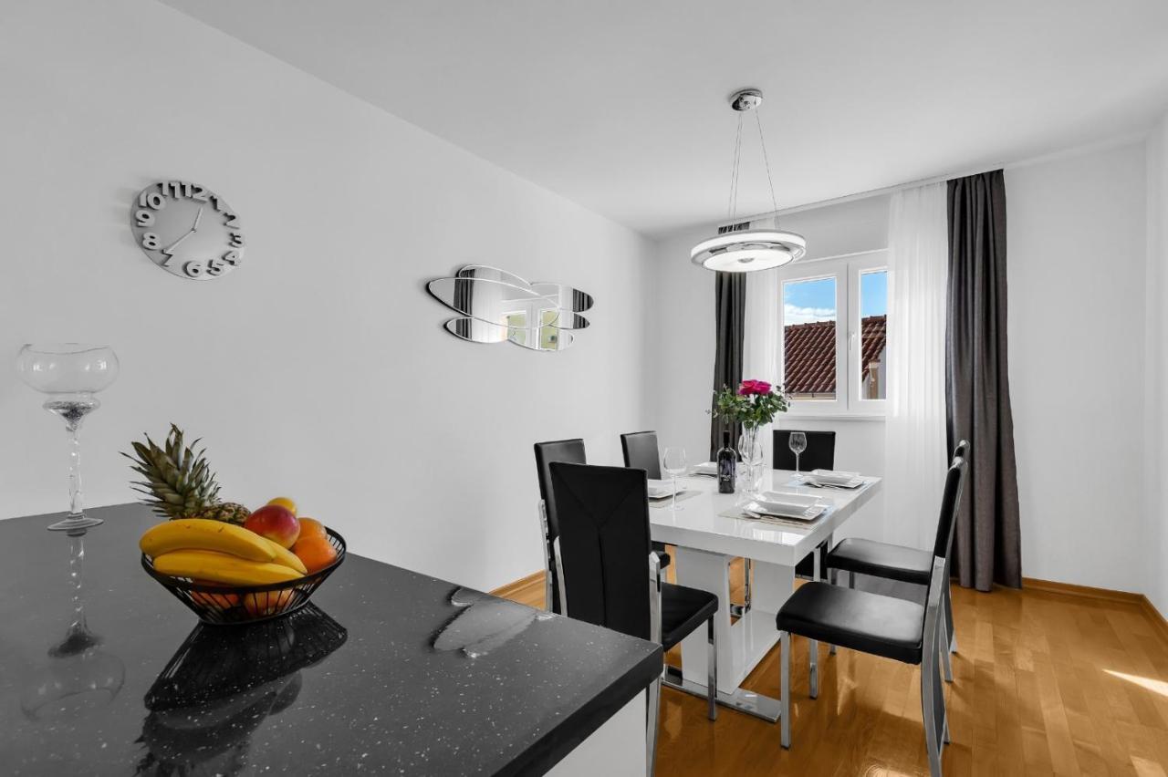 Apartment Linea Makarska