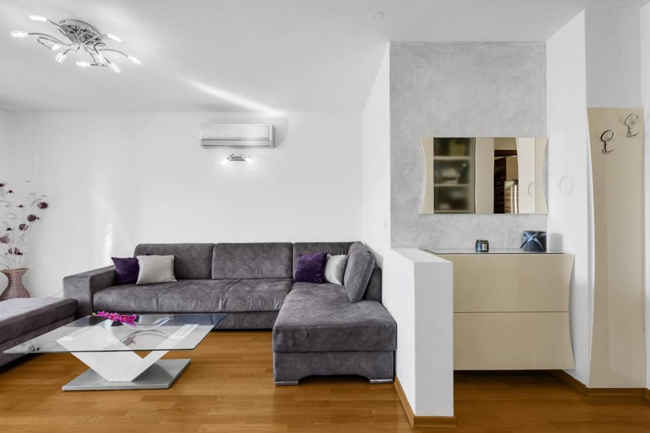 Linea * Makarska